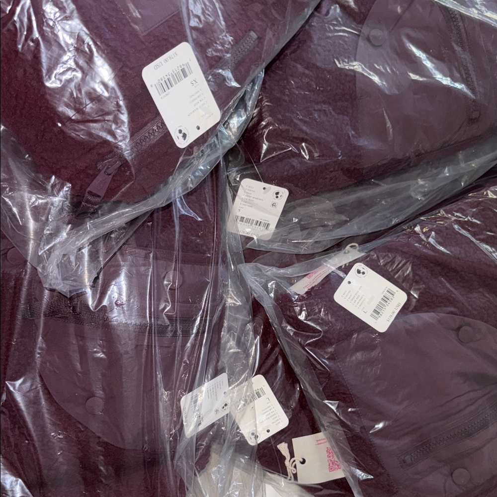 FP Movement Hit The Slopes Fleece Jacket in MAROON Sz XS S L $178 Retail NWT - Picture 10 of 10